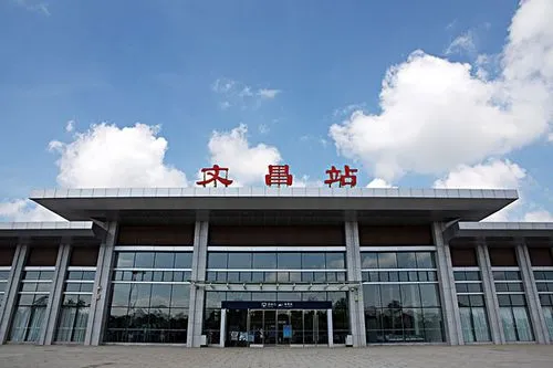 義烏市到文昌物流專線-食品飲料運(yùn)輸專線「機(jī)動性高」